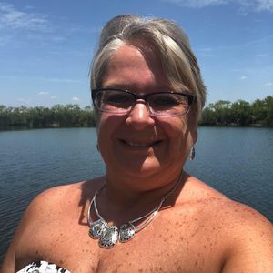 Meet your Posher, Connie